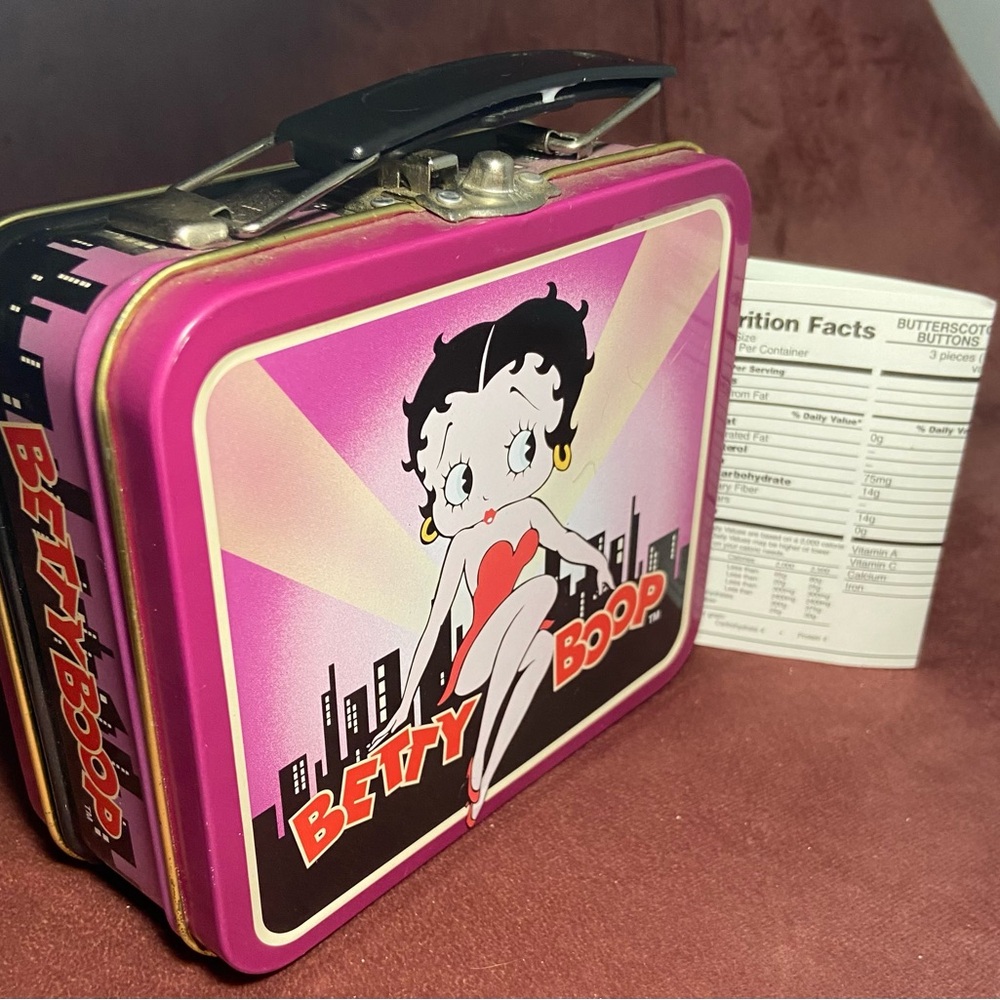 Vintage 1997 ‘Betty Boop’ Mini Lunch Box Tin Collectible